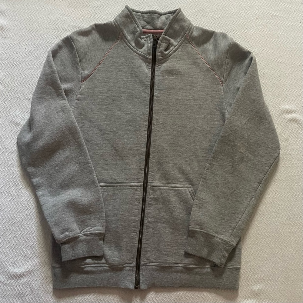 Cute grey zip-up jacket with pink accents